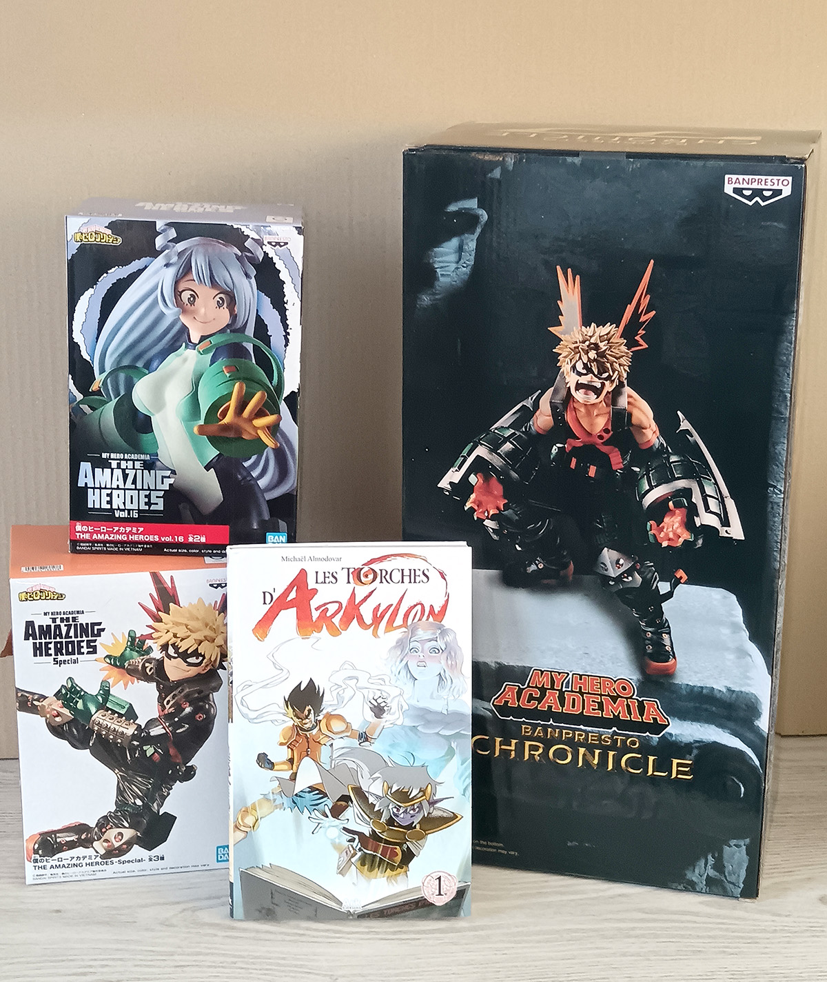 Exemple box manga MHA 129€