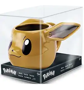 Un mug Pokémon évoli dans sa boite